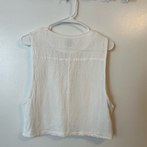 Princess Polly Vest - Picture 2 of 4